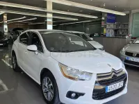 Usado DS Automobiles DS4 Design 120 CV (88 kW) 2015 Blanco Berlina