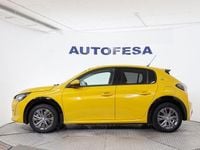 Usado Peugeot e-208 Allure 100 kW (136 CV) 2020 Amarillo Utilitario