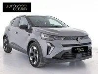 Usado Renault Captur Techno 100 CV (73 kW) 2025 Gris / plata SUV