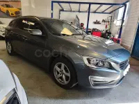 Usado Volvo V60 Kinetic 150 CV (110 kW) 2016 Gris / plata Familiar