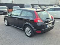Usado Volvo C30 Kinetic 109 CV (80 kW) 2007 Negro Utilitario