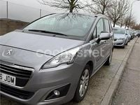 Usado Peugeot 5008 Style 120 CV (88 kW) 2015 Gris / plata Monovolumen