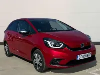 Usado Honda Jazz Executive 109 CV (80 kW) 2023 Rojo Utilitario