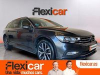 Usado VW Passat R-line 150 CV (110 kW) 2022 Negro Familiar