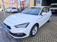 Usado Seat Leon ST Style 131 CV (96 kW) 2022 Blanco Familiar