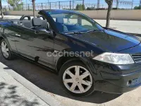 Usado Renault Mégane Cabriolet Authentique 110 CV (80 kW) 2007 Negro Descapotable