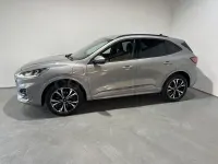 Usado Ford Kuga ST-Line 225 CV (165 kW) 2023 Gris / plata SUV
