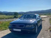 Usado Audi S8 340 CV (250 kW) 2000 Violeta / lila Berlina