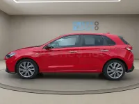 Usado Hyundai i30 N Line 120 CV (88 kW) 2019 Rojo Berlina