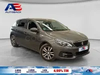 Usado Peugeot 308 Style 130 CV (95 kW) 2021 Gris Berlina