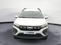 Usado Dacia Jogger Expression 100 CV (73 kW) 2025 Blanco Monovolumen