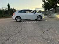 Usado Seat Ibiza SC FR 143 CV (105 kW) 2013 Blanco Utilitario