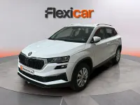 Usado Skoda Karoq Ambition 150 CV (110 kW) 2022 Blanco SUV