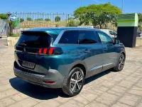 Usado Peugeot 5008 Allure 130 CV (95 kW) 2019 Verde SUV