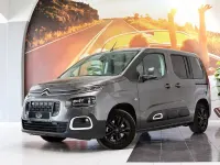 Usado Citroën Berlingo Shine 130 CV (95 kW) 2019 Gris / plata Monovolumen