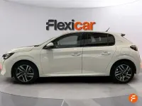 Usado Peugeot 208 Allure 100 CV (73 kW) 2021 Blanco Utilitario