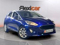 Usado Ford Fiesta Active 86 CV (63 kW) 2018 Azul Utilitario