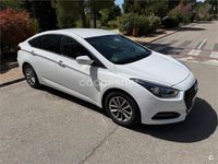 Usado Hyundai i40 135 CV (99 kW) 2016 Blanco Berlina