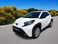 Usado Toyota Aygo X Play 72 CV (52 kW) 2025 Blanco SUV