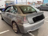 Usado BMW 316 M Sport 115 CV (84 kW) 2004 Gris / plata Berlina