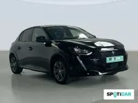 Usado Peugeot e-208 Allure 100 kW (136 CV) 2021 Negro Utilitario