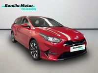 Usado Kia Ceed Style 100 CV (73 kW) 2025 Rojo Utilitario