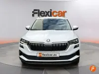 Usado Skoda Karoq Ambition 150 CV (110 kW) 2022 Blanco SUV