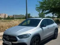 Usado Mercedes GLA200 150 CV (110 kW) 2023 Gris SUV