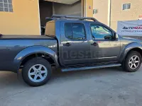 Usado Nissan Navara Comfort 190 CV (139 kW) 2010 Azul Pickup/Camioneta