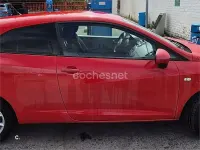 Usado Seat Ibiza SC I-Tech 70 CV (51 kW) 2014 Rojo Utilitario