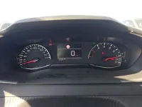 Usado Peugeot 2008 Active 110 CV (80 kW) 2021 Blanco SUV