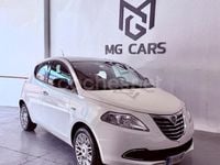 Usado Lancia Ypsilon Gold 69 CV (50 kW) 2013 Blanco Utilitario
