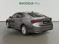 Usado Skoda Octavia Selection 150 HP (110 kW) 2025 Cinzento Sedan