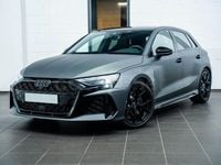 Nuevo Audi RS3 Exclusive 400 CV (294 kW) 2025 Gris / plata Berlina