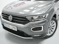 Usado VW T-Roc Advance 115 CV (84 kW) 2021 Gris / plata SUV