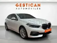 Używany BMW 118 140 KM (102 kW) 2021 Biały Hatchback