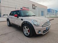 Usado Mini Cooper D 112 CV (82 kW) 2010 Beige Utilitario