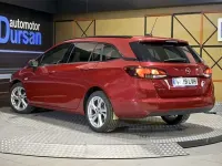 Usado Opel Astra GS Line 131 CV (96 kW) 2021 Rojo Utilitario