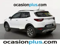 Usado Kia Stonic 84 CV (61 kW) 2023 Blanco SUV