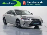 Usado Lexus ES300 178 CV (130 kW) 2024 Plateado Berlina