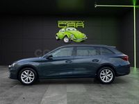 Usado Seat Leon Style 110 CV (80 kW) 2022 Gris / plata Familiar