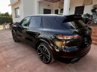 Usado Porsche Cayenne Turbo 550 CV (404 kW) 2020 Negro SUV