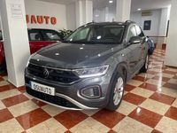Usado VW T-Roc Life 115 CV (84 kW) 2022 Gris / plata SUV