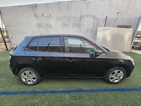 Usado Skoda Fabia 75 CV (55 kW) 2016 Negro Familiar