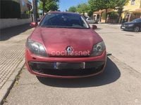 Usado Renault Laguna III Dynamique 130 CV (95 kW) 2011 Granate Familiar
