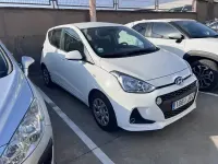 Usado Hyundai i10 67 CV (49 kW) 2016 Blanco Utilitario