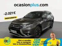 Usado Mitsubishi Outlander P-HEV 203 CV (149 kW) 2017 Marrón Pickup/Camioneta