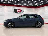 Usado Mercedes A180 116 HP (85 kW) 2019 Azul Citadino