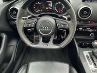 Usado Audi RS3 Exclusive 400 CV (294 kW) 2019 Gris / plata Berlina