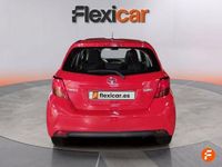 Usado Toyota Yaris Active 69 CV (50 kW) 2017 Rojo